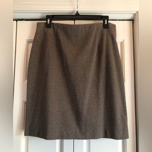 J.Jill NWT ponte brown & black houndstooth skirt with pleat in back, pull on, M